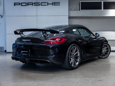 Certified 2016 Porsche Cayman GT4 RWD image 8