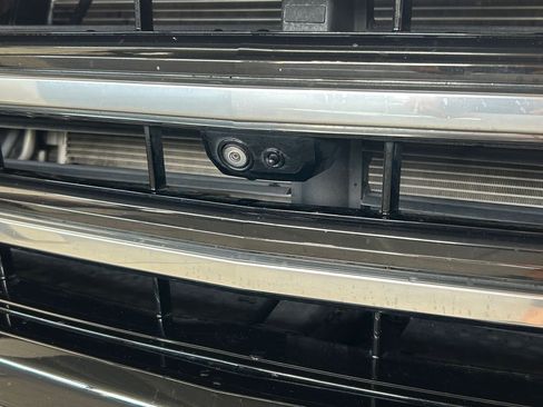 Used 2023 Chevrolet Silverado 1500 High Country w/ High Country Premium Package AWD/4WD image 66