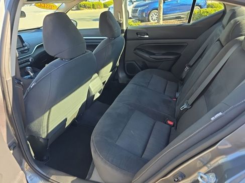 Used 2022 Nissan Altima 2.5 SV image 34