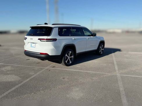New 2026 Jeep Grand Cherokee L Limited image 12