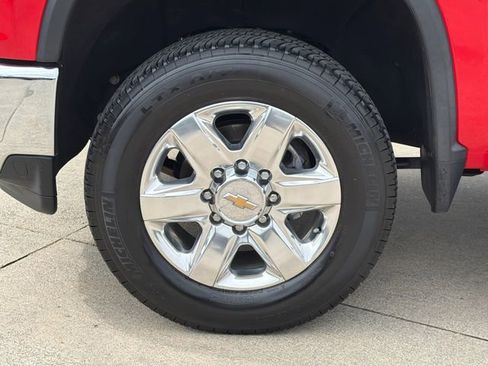 Used 2021 Chevrolet Silverado 2500 LTZ w/ LTZ Premium Package AWD/4WD image 11