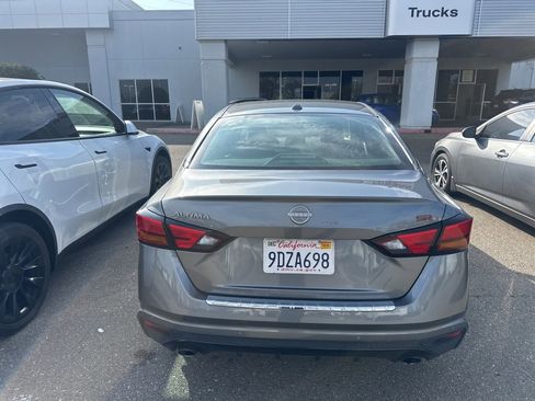 Used 2023 Nissan Altima 2.5 SR image 5
