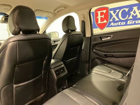 Used 2019 Ford Edge Titanium FWD image 30