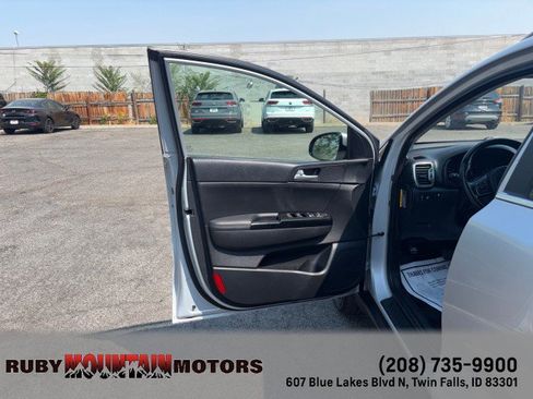 Used 2019 Kia Sportage EX FWD image 10