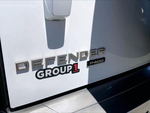 Used 2023 Land Rover Defender 110 SE AWD/4WD image 31