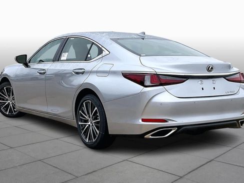 New 2025 Lexus ES 350 image 4