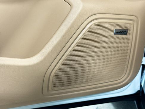 Certified 2026 Porsche Macan AWD/4WD image 24