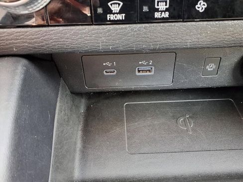 Used 2024 Mitsubishi Outlander SE image 19