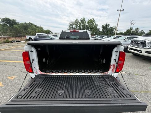 Used 2022 Chevrolet Colorado LT w/ Fleet Safety Package AWD/4WD image 28