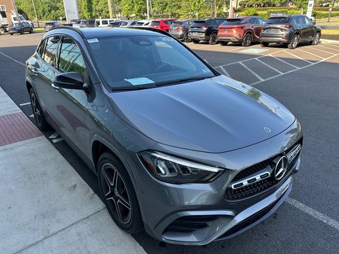 Used 2025 Mercedes-Benz GLA 250 4MATIC image 16