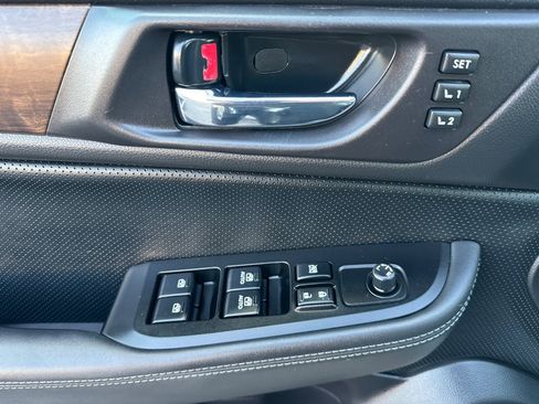 Used 2016 Subaru Outback 2.5i Limited image 8