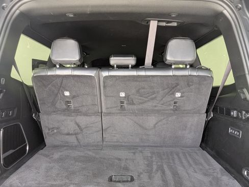 Used 2022 Jeep Wagoneer Series III w/ Flexible Seating Group RWD image 29