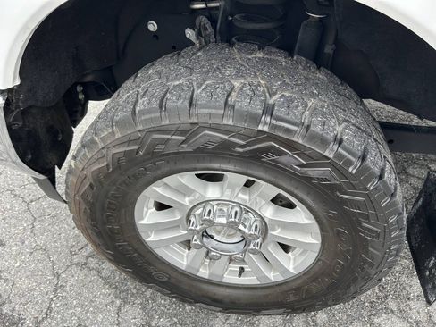 Used 2018 Ford F250 XLT w/ XLT Value Package AWD/4WD image 12