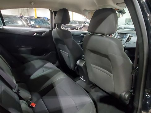 Used 2017 Chevrolet Cruze LT FWD image 19