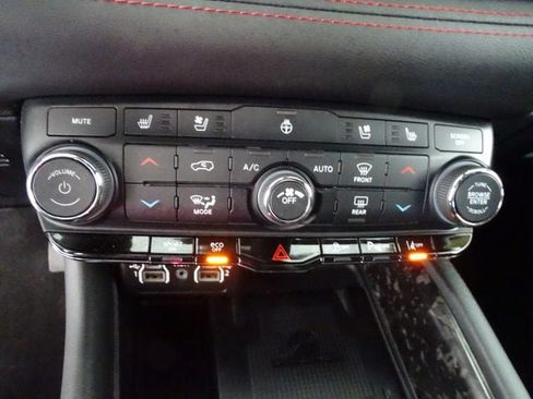 Certified 2024 Dodge Durango R/T AWD/4WD image 13