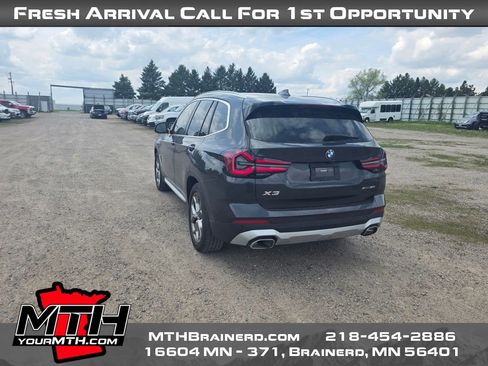 Used 2023 BMW X3 xDrive30i AWD/4WD image 2