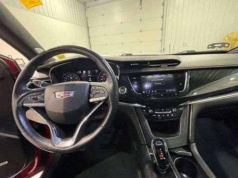 Used 2020 Cadillac XT6 Premium Luxury AWD/4WD image 42