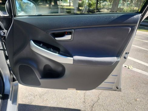 Used 2010 Toyota Prius Two image 27