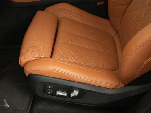 Used 2023 BMW X5 xDrive40i w/ Premium Package image 39