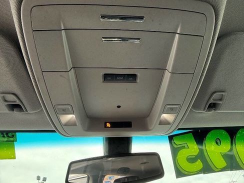 Used 2018 GMC Yukon SLE image 15