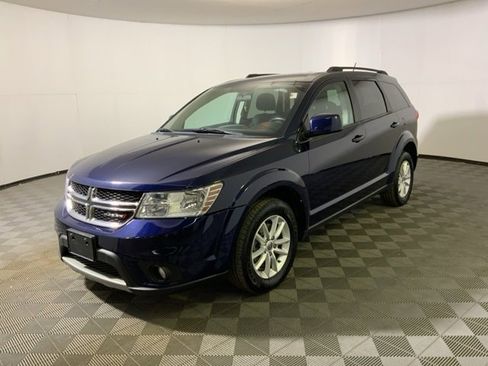 Used 2017 Dodge Journey SXT w/ Comfort/Convenience Group image 5