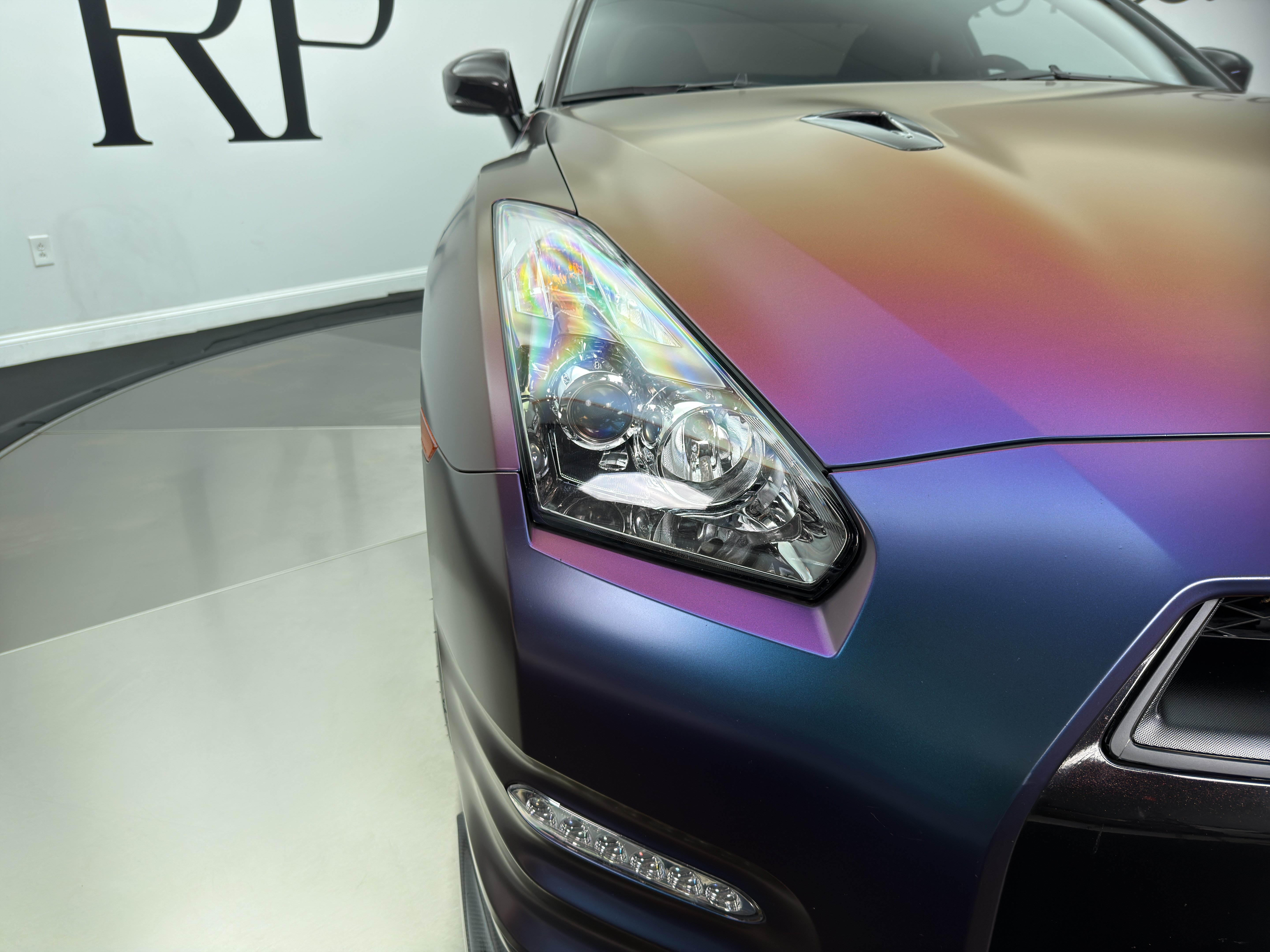 Used 2013 Nissan GT-R Premium AWD/4WD image 10
