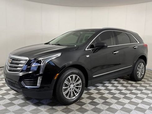 Used 2019 Cadillac XT5 Luxury FWD image 2