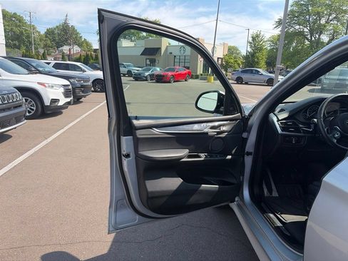 Used 2015 BMW X5 xDrive50i AWD/4WD image 13