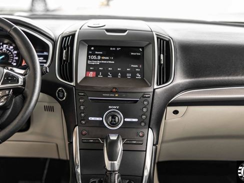 Used 2016 Ford Edge Titanium w/ Technology Package image 19