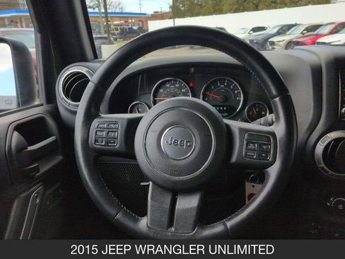 Used 2015 Jeep Wrangler Unlimited Sahara w/ Dual Top Group AWD/4WD image 14
