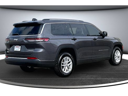 Used 2023 Jeep Grand Cherokee L Laredo w/ Luxury Tech Group I AWD/4WD image 18