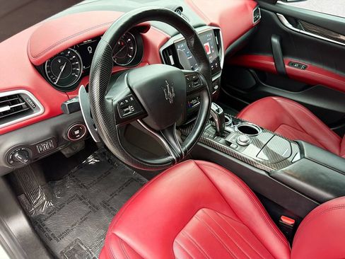 Used 2022 Maserati Ghibli Modena Q4 AWD/4WD image 25