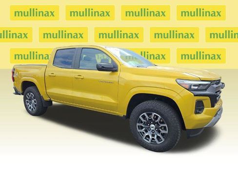 Used 2023 Chevrolet Colorado Z71 w/ Z71 Convenience Package 2 AWD/4WD image 1