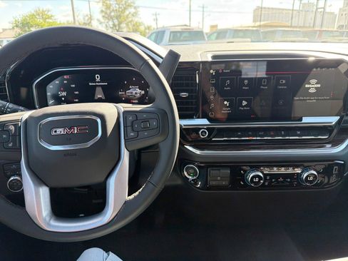 New 2026 GMC Sierra 1500 Elevation w/ Elevation Select Package AWD/4WD image 24