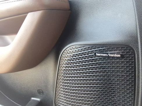 Used 2020 Chrysler Pacifica Limited w/ Advanced Safetytec Group image 12