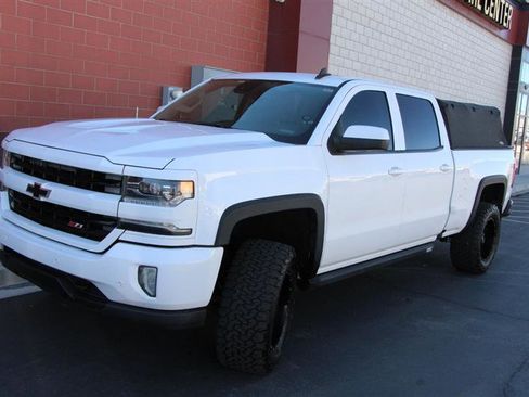 Used 2017 Chevrolet Silverado 1500 LTZ Z71 w/ LTZ Plus Package AWD/4WD image 4