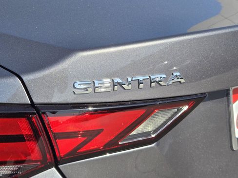 Used 2025 Nissan Sentra SV FWD image 35