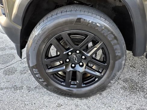 Used 2025 Chevrolet Colorado Trail Boss image 11