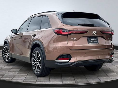 New 2025 MAZDA CX-70 Plug-In Hybrid w/ Premium Plus AWD/4WD image 4
