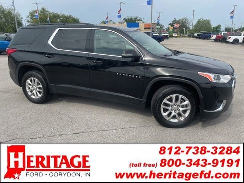 Used 2020 Chevrolet Traverse LT FWD image 1