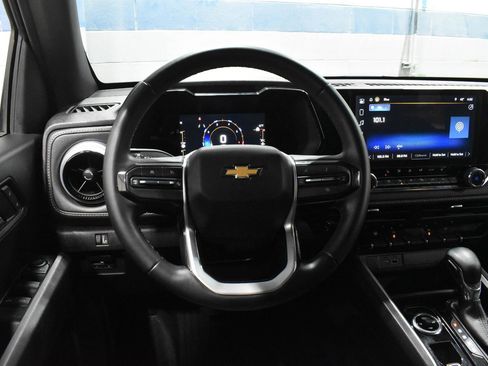 Used 2023 Chevrolet Colorado LT w/ LT Convenience Package II image 9