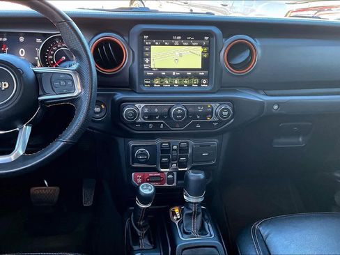 Certified 2022 Jeep Gladiator Mojave w/ LED Lighting Group image 8