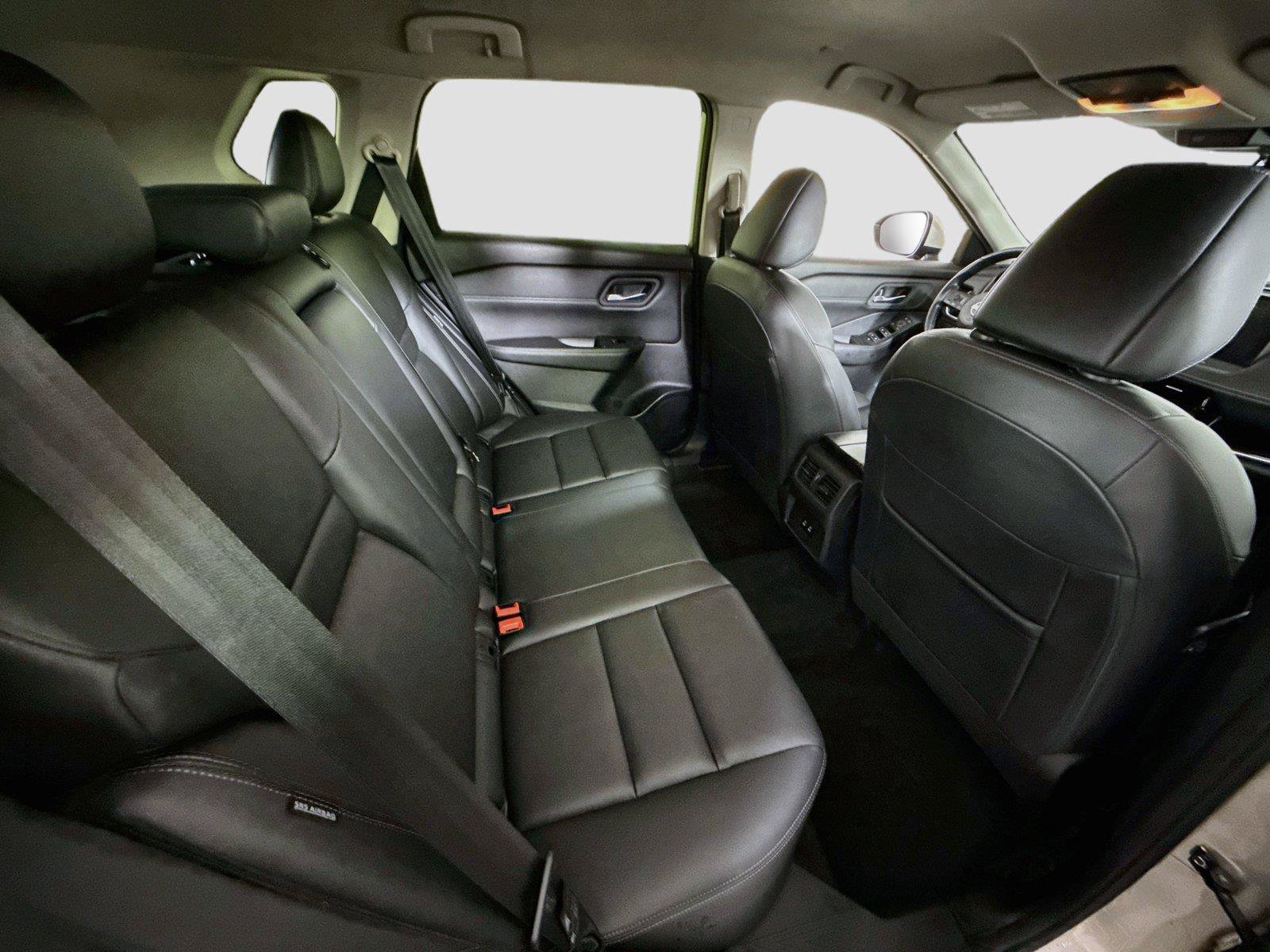 Used 2024 Nissan Rogue SL AWD/4WD image 20