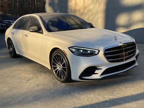 Certified 2022 Mercedes-Benz S 580 4MATIC Sedan image 4