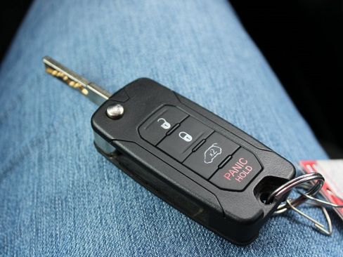 Used 2016 Jeep Renegade Sport w/ Power & Air Group image 12