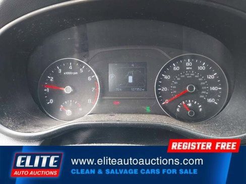 Used 2018 Kia Sportage LX image 14