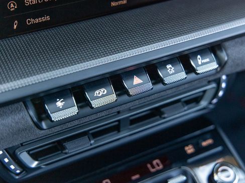 Certified 2024 Porsche 911 Targa 4 GTS image 37