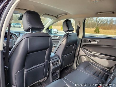 Used 2023 Ford Edge SEL image 11