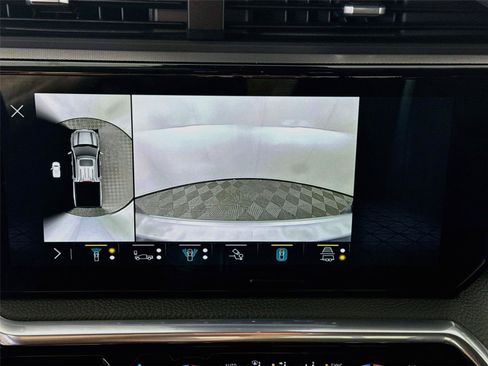 Used 2023 GMC Sierra 1500 Denali w/ Denali Reserve Package AWD/4WD image 8