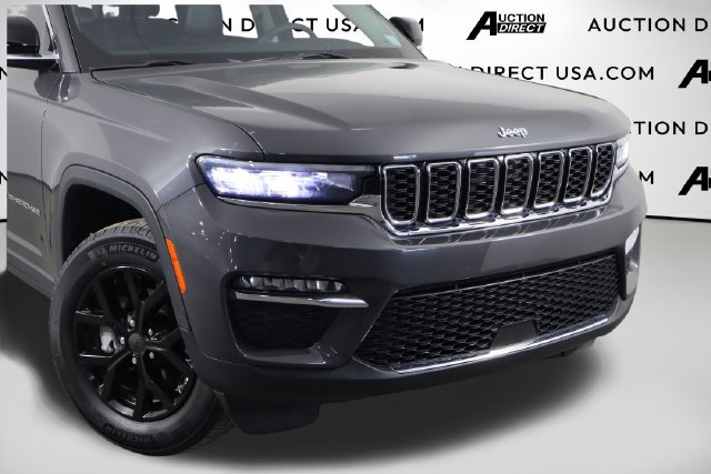Used 2023 Jeep Grand Cherokee Limited RWD image 54